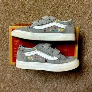 Vans “Old Skool” Shoes : Toddler 8